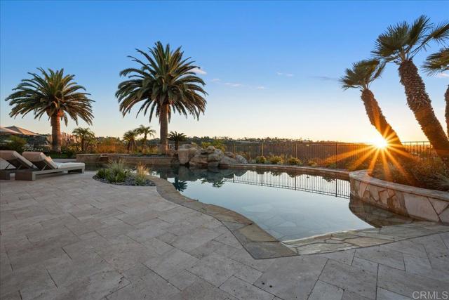 5015 Rancho Quinta Bend, San Diego CA: https://media.crmls.org/mediaz/357e9d74-2445-4f57-9672-3545a2cd61af.jpg