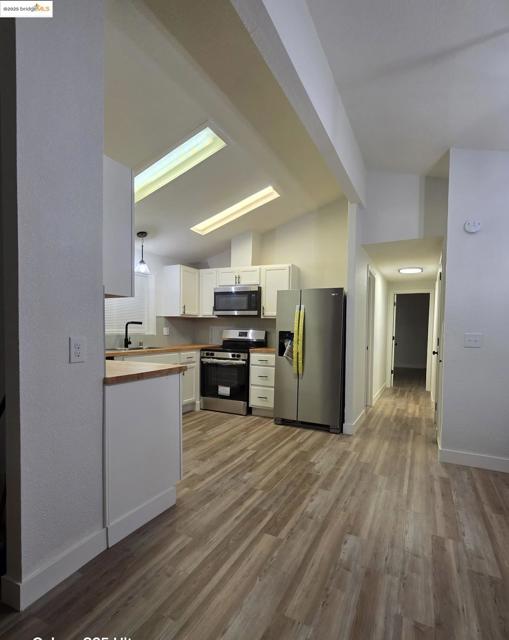 343 Alcott Ct, Bethel Island CA: https://media.crmls.org/mediaz/357ea181-1e31-460d-b208-0f2e31ea19ec.jpg