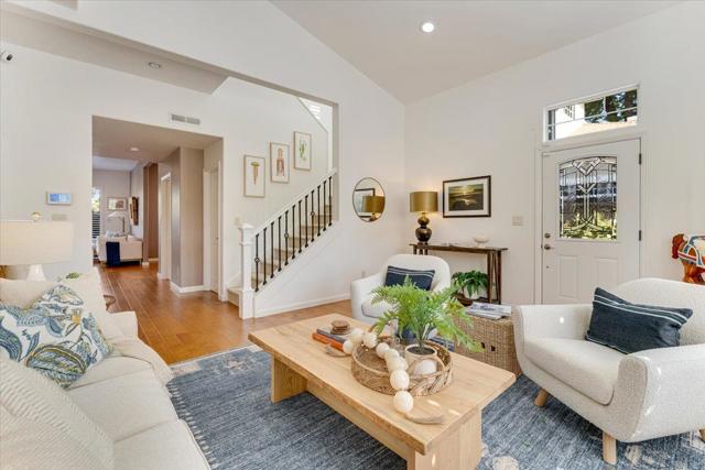 513 Hill Street, Capitola CA: https://media.crmls.org/mediaz/357ed8c6-3607-4571-b4de-f94bb93d7602.jpg