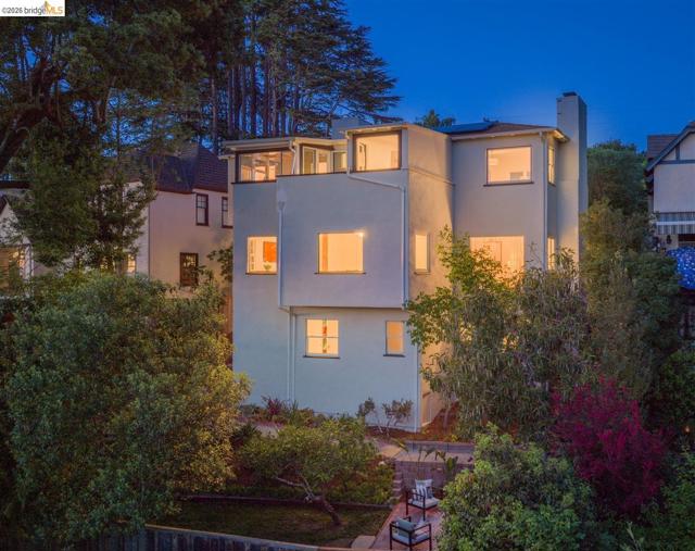 Image 50 of 54 For 450 Vermont Ave