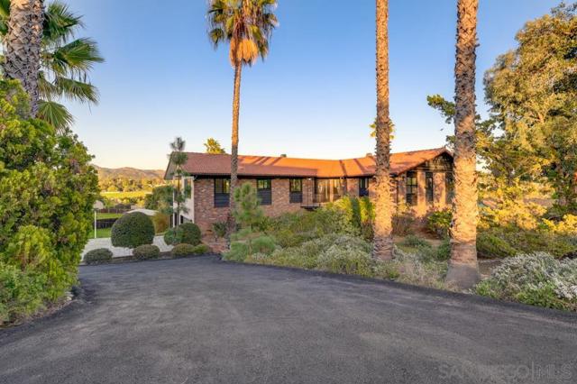 1080 Landavo Rancho Rd, Escondido CA: https://media.crmls.org/mediaz/35807d06-9942-4701-8c19-4d5ac0eaf0f2.jpg