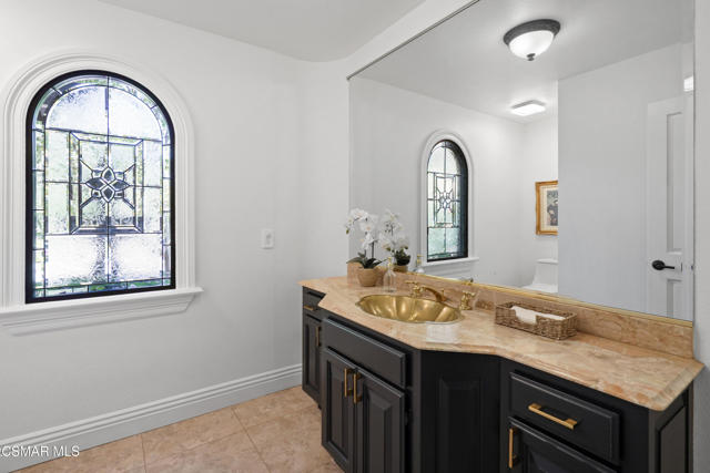 29270 Wagon Road, Agoura Hills CA: https://media.crmls.org/mediaz/3581ccc4-850b-4c62-9cb2-8dddb1a60884.jpg