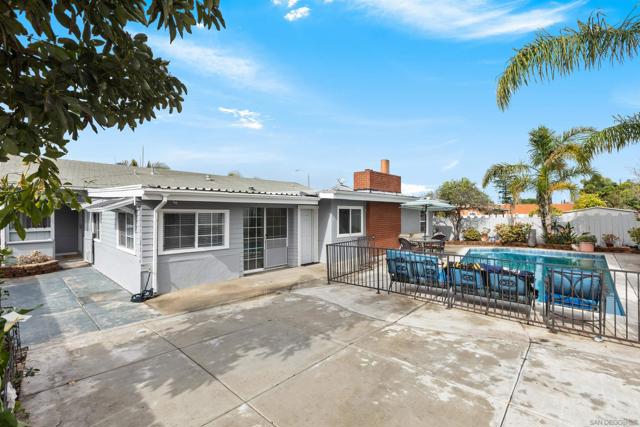 729 Fourth Ave, Chula Vista, California 91910, 6 Bedrooms Bedrooms, ,4 BathroomsBathrooms,Single Family Residence,For Sale,Fourth Ave,250019047SD