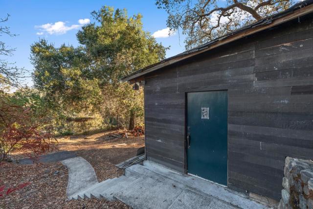 100 Wood Road, Los Gatos CA: https://media.crmls.org/mediaz/358431a8-8a02-4836-9dc7-2ff980525022.jpg