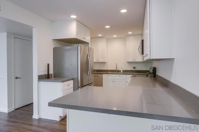 10432 Caminito Banyon, San Diego, California 92131, 3 Bedrooms Bedrooms, ,2 BathroomsBathrooms,Townhouse,For Sale,Caminito Banyon,250020270SD