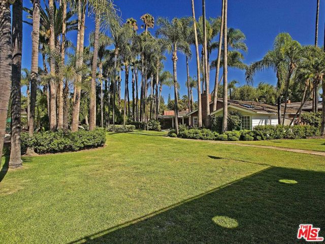 17545 Parthenia Street, Sherwood Forest CA: https://media.crmls.org/mediaz/3584e266-f89b-4195-8648-c6855e457140.jpg