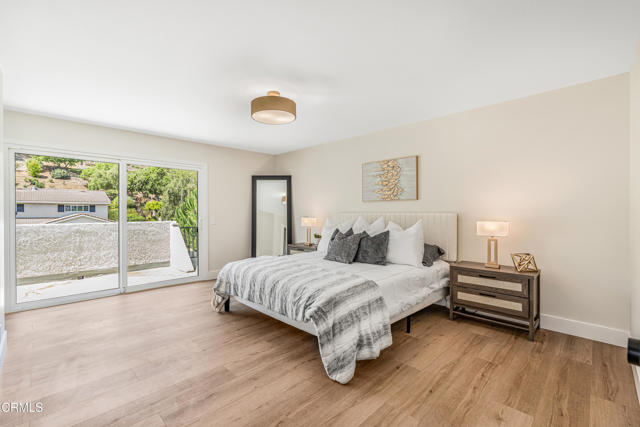 308 Calle Converse, Camarillo CA: https://media.crmls.org/mediaz/358519af-f8f4-442a-888d-38b49427bec4.jpg