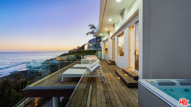 31654 Broad Beach Road, Malibu, California 90265, 4 Bedrooms Bedrooms, ,3 BathroomsBathrooms,Single Family Residence,For Sale,Broad Beach,24423277