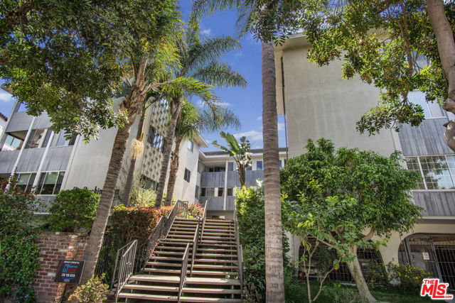 6150 Buckingham, 311 photo 3