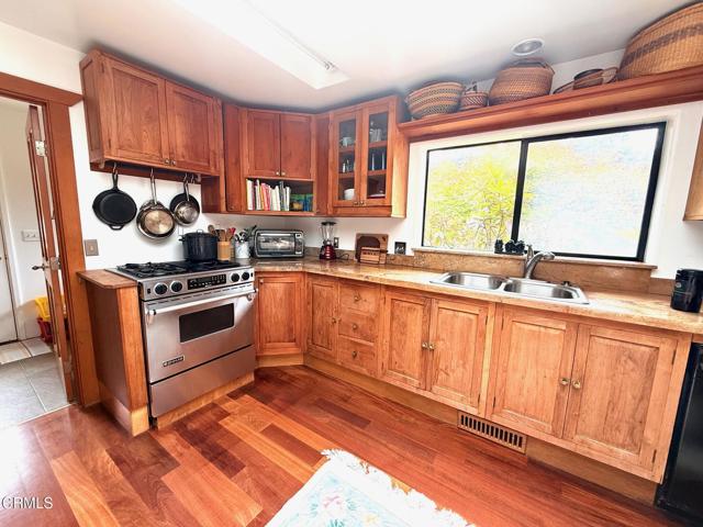 18391 Old Coast Highway, Fort Bragg CA: https://media.crmls.org/mediaz/35861d50-c79b-4db5-9a77-6d5a02e0bb1d.jpg
