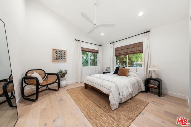 5627 Lemp Avenue, North Hollywood CA: https://media.crmls.org/mediaz/3586fa71-21db-478a-986e-5defe2033271.jpg