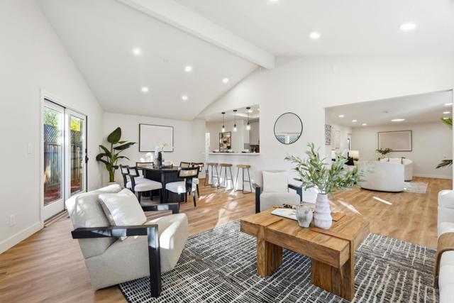 605 Corliss Way, Campbell CA: https://media.crmls.org/mediaz/35888023-0df7-4614-b9f4-b99a86244738.jpg