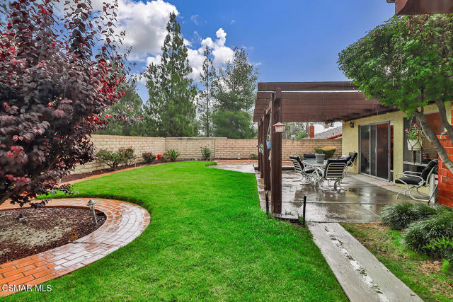 11820 Doral Avenue, Porter Ranch CA: https://media.crmls.org/mediaz/35895ec3-fa76-4b59-931c-49ea1bccd5e9.jpg