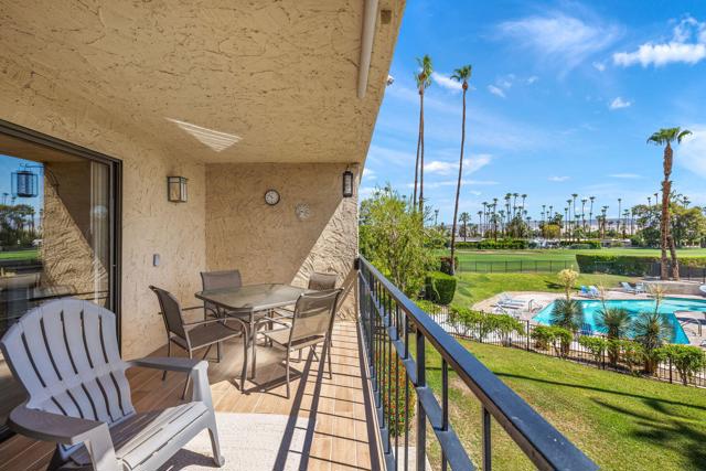 5300 E Waverly Drive, Palm Springs CA: https://media.crmls.org/mediaz/358976ba-c17b-4e2a-a576-0fb69049ffd9.jpg