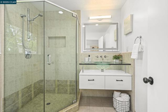 3231 Quandt Rd, Lafayette CA: https://media.crmls.org/mediaz/35899f13-ff9d-48a5-bde5-ed6e0959c09e.jpg