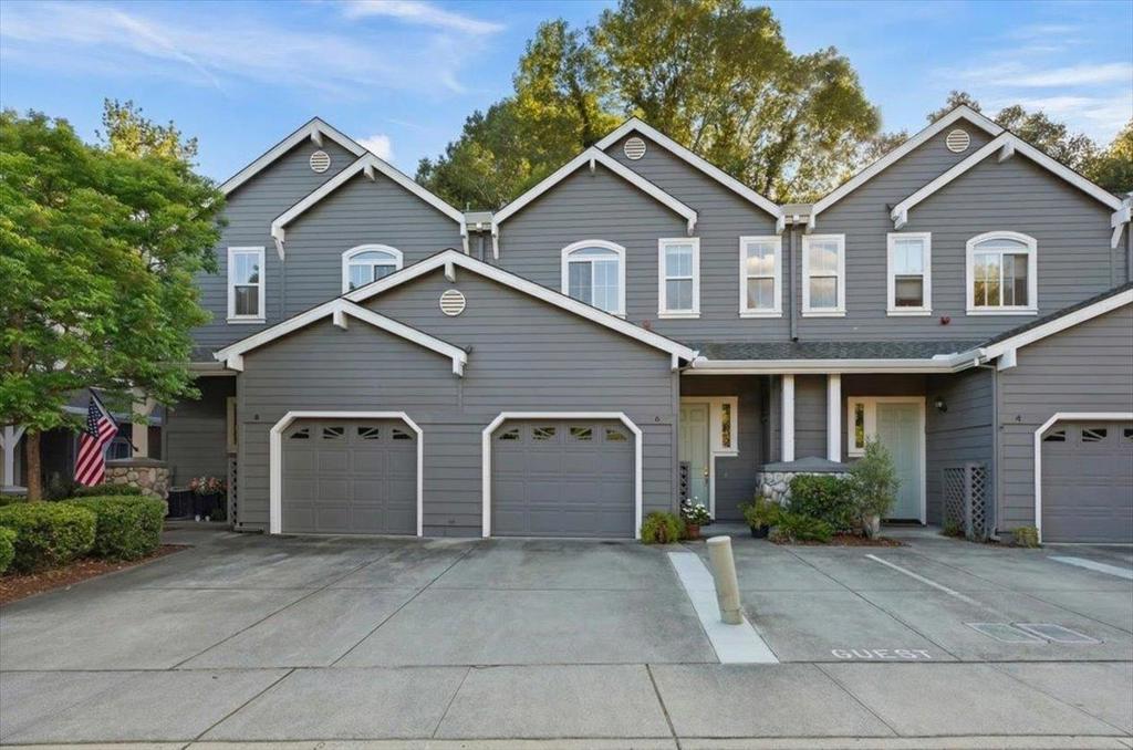 6 Flora Lane