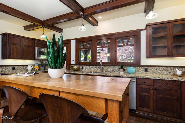 Detail Gallery Image 21 of 60 For 1361 Ridge Way, Pasadena,  CA 91106 - 5 Beds | 4/2 Baths