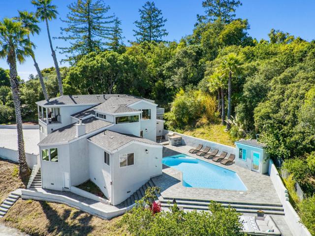 532 Moonrise Lane, Aptos CA: https://media.crmls.org/mediaz/358c4935-f5d8-4990-8295-e819fddc247d.jpg
