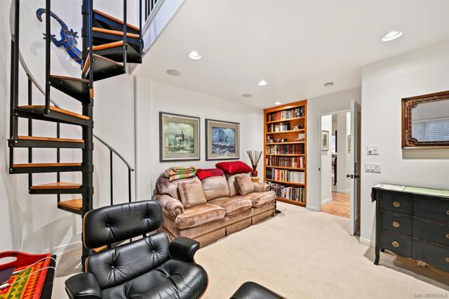 7215 Daffodil Pl, Carlsbad CA: https://media.crmls.org/mediaz/358d3a9e-44ae-4cc3-ad54-1d19f516f300.jpg