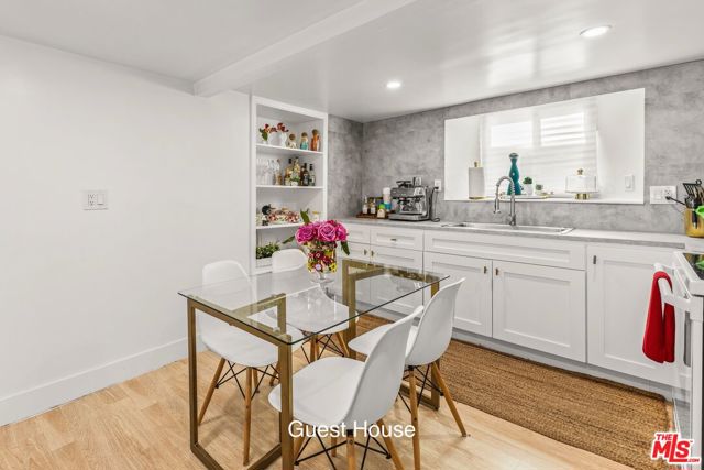 4017 Michigan Avenue, Los Angeles CA: https://media.crmls.org/mediaz/358d8aa5-1088-4910-b250-2e2556828e33.jpg