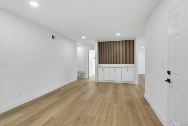 421 Locdel Court, Chula Vista CA: https://media.crmls.org/mediaz/3590cb14-2b66-4d07-8811-1309e00a645c.jpg