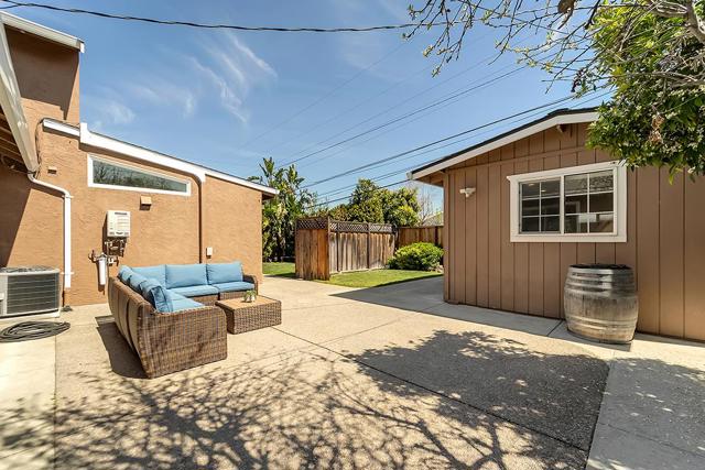Image 34 of 41 For 84 Lavonne Drive