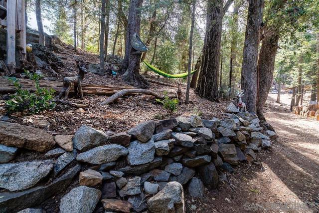 22230 Crestline Rd, Palomar Mountain CA: https://media.crmls.org/mediaz/3592e805-7c85-4daa-a442-301f3c2b4042.jpg