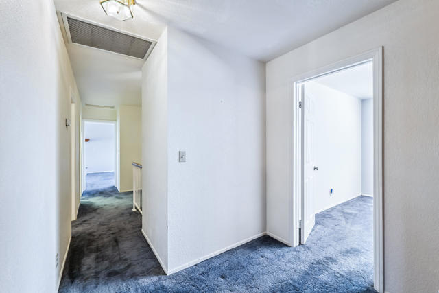 204 Fairway Drive, Needles CA: https://media.crmls.org/mediaz/3593137c-bb54-4d20-bb3f-bdb56f25566a.jpg