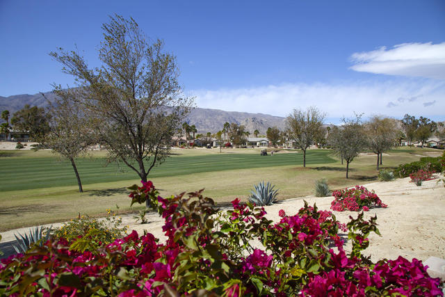 81237 Red Rock Road, La Quinta CA: https://media.crmls.org/mediaz/35931b77-2244-487e-820f-4ba78e0995a6.jpg
