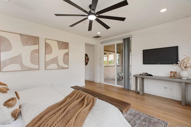 1176 Witherby Lane, Escondido CA: https://media.crmls.org/mediaz/35936391-0d28-4c7c-9ebe-dba05e57ef28.jpg