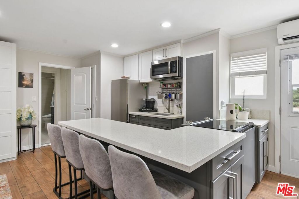 MLS #26915335 image #59