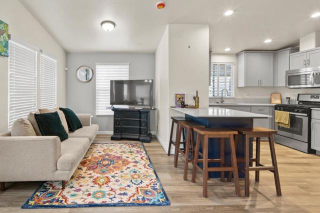 3320 Del Monte Boulevard, Marina CA: https://media.crmls.org/mediaz/3594409f-5609-4317-a4f7-f597ff478a6f.jpg