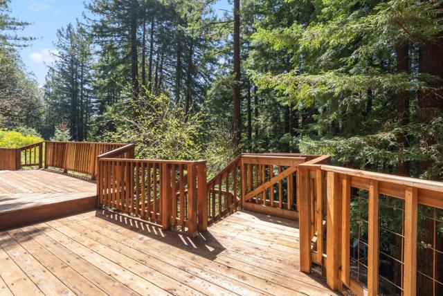 16306 Redwood Lodge Road, Los Gatos CA: https://media.crmls.org/mediaz/3595455e-73db-473d-9062-90f3819950c9.jpg