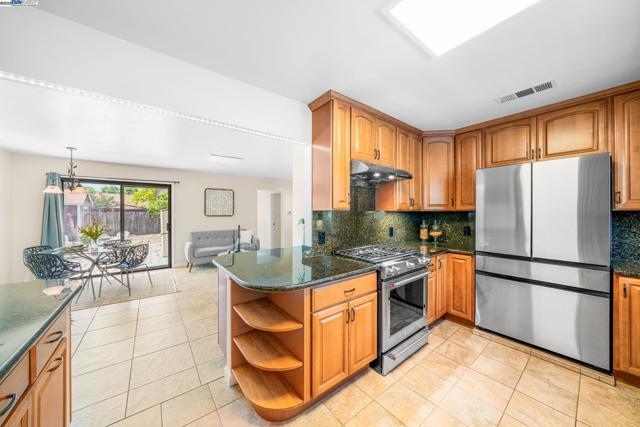 3819 California Way, Livermore CA: https://media.crmls.org/mediaz/3595b0f5-f721-48c5-ab7c-f7f1ceba2ed9.jpg