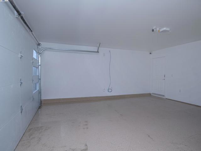532 Heathcliff Dr, Pacifica CA: https://media.crmls.org/mediaz/35967fd1-bc11-4111-986c-0243b2fe089c.jpg