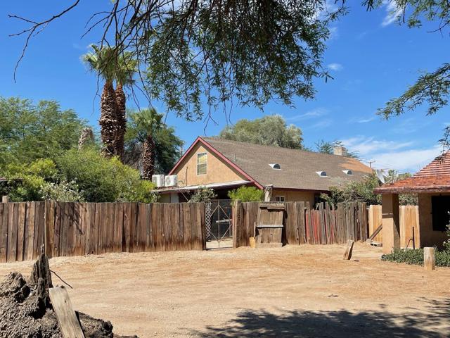 3550 W Hobson Way, Blythe CA: https://media.crmls.org/mediaz/35976606-6fa1-49ba-9907-b1e091be7e55.jpg