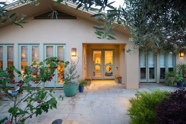 Image 2 of 49 For 251 Pershing Dr