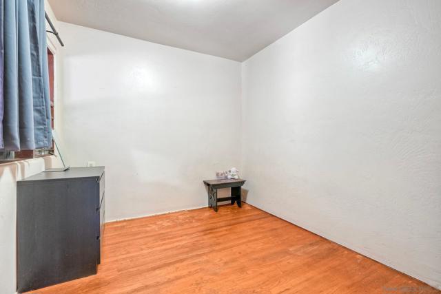 759 W 10Th Ave, Escondido CA: https://media.crmls.org/mediaz/3597dd8e-bec8-454e-93ba-81190a95dc3f.jpg