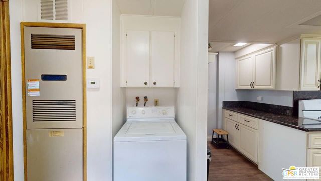 18555 Roberts Road, Desert Hot Springs CA: https://media.crmls.org/mediaz/35985fef-0d16-4df1-a59c-d563047368b5.jpg