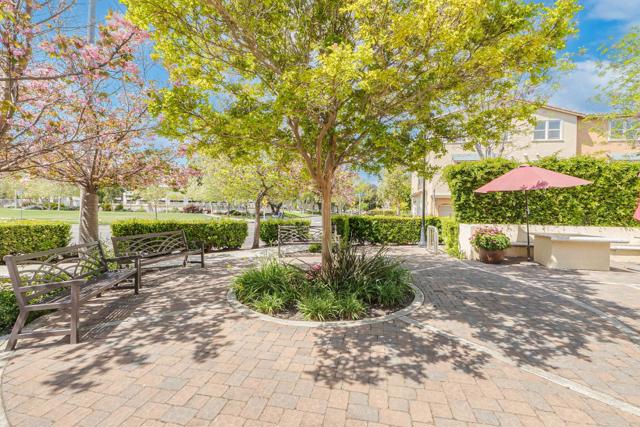 589 Santa Rosalia Terrace, Sunnyvale CA: https://media.crmls.org/mediaz/3598eacd-fdfd-4ee0-9409-37018ea61fd0.jpg