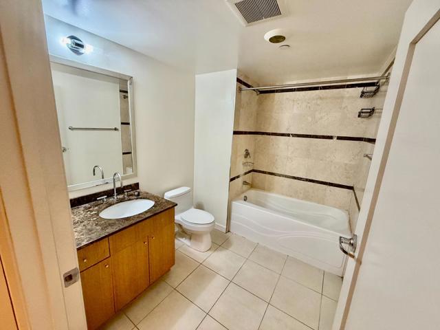 355 1st Street, San Francisco CA: https://media.crmls.org/mediaz/3599a649-329b-4d77-9eea-8c26dd04c0c6.jpg