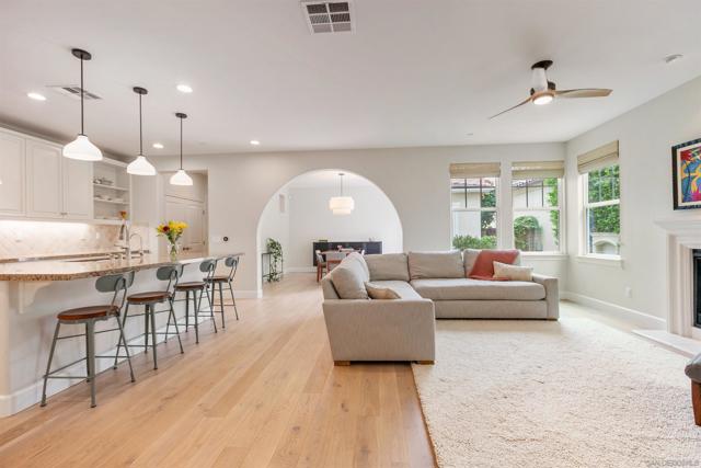 13571 Lopelia Meadows Pl, San Diego CA: https://media.crmls.org/mediaz/359b6a39-5891-4c83-84dc-58b51a9b43e4.jpg