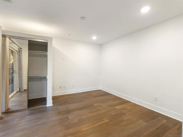 2400 Torrey Pines Rd, La Jolla CA: https://media.crmls.org/mediaz/359c31f1-14fe-4f33-9121-80af437142f6.jpg