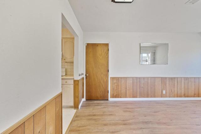 582 E Alvin Drive, Salinas CA: https://media.crmls.org/mediaz/359ce5e2-c29a-4556-98a3-de2a25f8d4e1.jpg