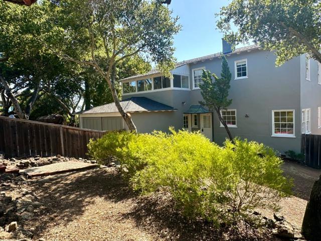 1920 Oak Knoll Drive, Belmont CA: https://media.crmls.org/mediaz/359e1455-8e59-4777-93cb-03259cd57c35.jpg