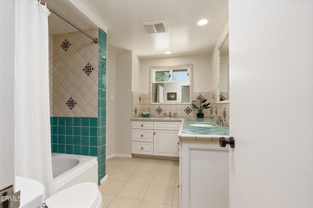 Detail Gallery Image 31 of 51 For 5205 Lubao Ave, Woodland Hills,  CA 91364 - 3 Beds | 2/1 Baths