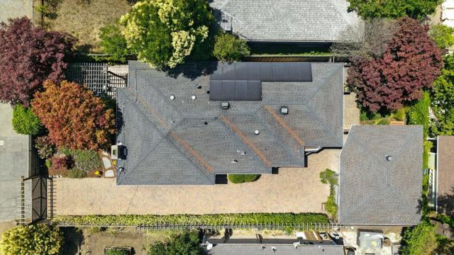 641 10th Avenue, Menlo Park CA: https://media.crmls.org/mediaz/359ff755-0482-46be-bb58-4abf82ef46a1.jpg