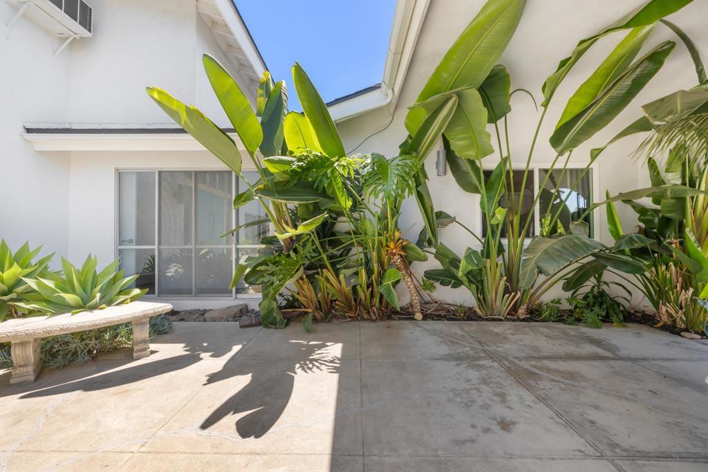 5996 Bounty Street - photo 11