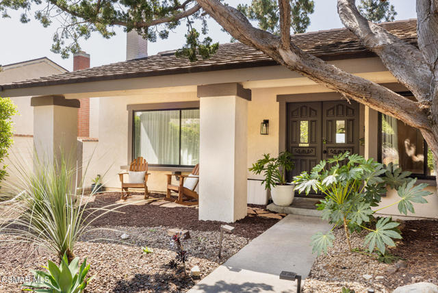 1932 Summer Cloud Drive, Thousand Oaks CA: https://media.crmls.org/mediaz/35a0b0c2-0c91-49d9-ac73-9ce287e31fe4.jpg