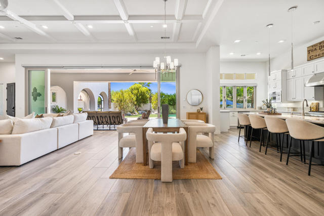 81350 Merv Griffin Way, La Quinta CA: https://media.crmls.org/mediaz/35a0c1d4-b232-4064-9f3e-7b689a5f562c.jpg